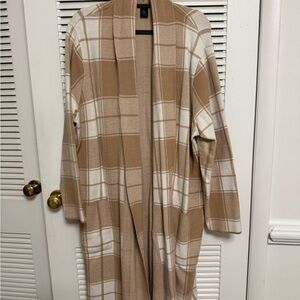 Tahari Beige and Cream Plaid Cardigan